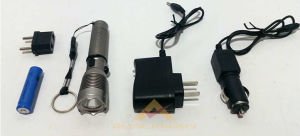 SWIDE METAL GÖVDELİ ŞARJLI 2 YANIŞ MODLU ÖZEL PİLLİ VE ŞARJLI EL FENERİ