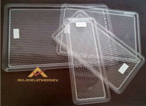 33x22cm KIRILMAZ ŞEFFAF AKRİLİK SERVİS TEPSİSİ