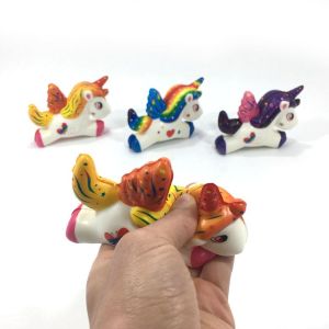 Yumuşak Sık Bırak Sukuşi Unicorn Oyuncak 9cm Squishy Sevimli At Oyuncak