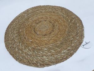 Yemeklerinizi Servis Etmek İçin 35x35cm Çapında Yuvarlak Hasır   Kaliteli Malzemeden Üretilmiştir