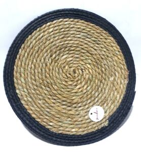Yemeklerinizi Servis Etmek İçin 38x38cm Çapında Yuvarlak Hasır   Kaliteli Malzemeden Üretilmiştir