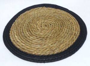 Yemeklerinizi Servis Etmek İçin 38x38cm Çapında Yuvarlak Hasır   Kaliteli Malzemeden Üretilmiştir