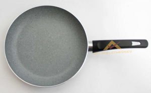 GRANİT TAVA 28cm YANMAZ EMAYE DIŞ YÜZEYLİ