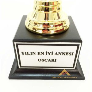OSCAR HEYKELCİĞİ 28 CM YILIN EN İYİ ANNESİNE