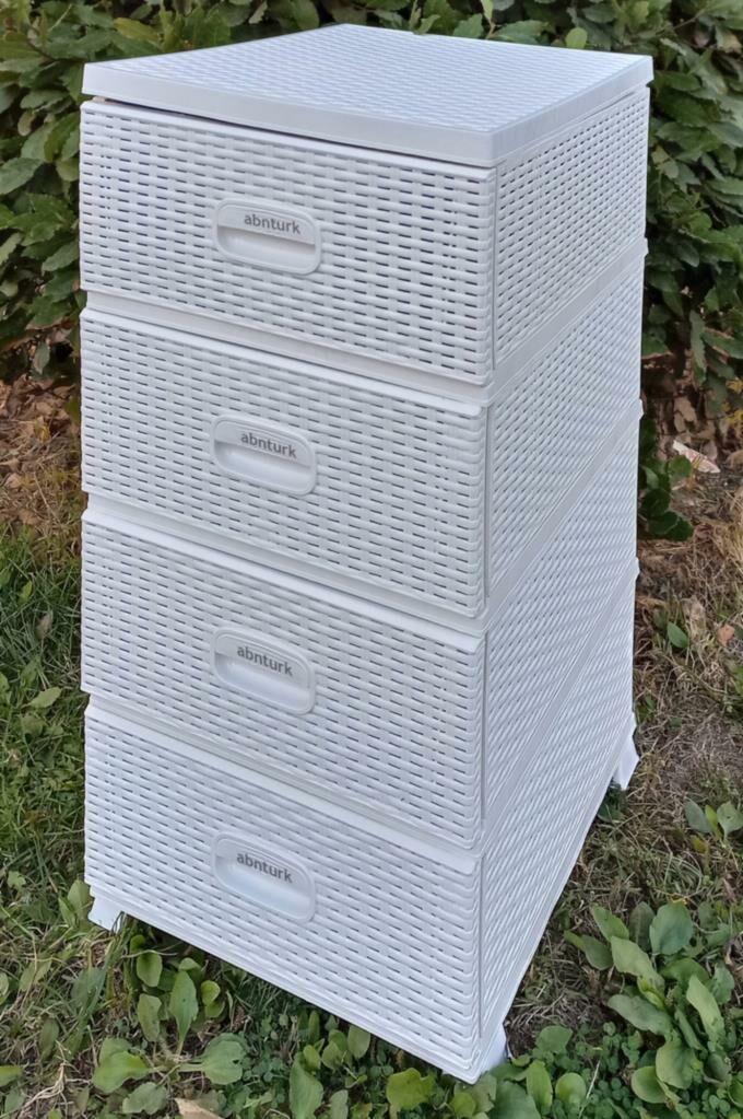 Ultra Lüks Yanları Kapalı 4 Çekmeceli Beyaz Raddan Komidin Hasır Örgülü Plastik Giysi Mutfak Dolabı