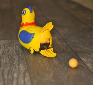 HenLay Egg Yumurtlayan Tavuk Sesli Haraketli Işıklı Oyuncak Tavuk