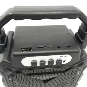 Şarjlı Led Işıklı Kablosuz Bluetooth Hoparlör Usb Girişli JB-7002