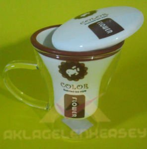 PORSELEN SÜZGEÇLİ CAM GÖVDELİ BİTKİ ÇAYI KUPASI