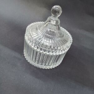 Dekoratif Şık Çizgili Kapaklı Kristal Kesme Cam Şekerlik 13.5x10 cm