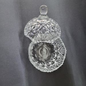 Dekoratif Şık Kendinden Desenli Kapaklı Kristal Kesme Cam Şekerlik 13.5x9.5 cm