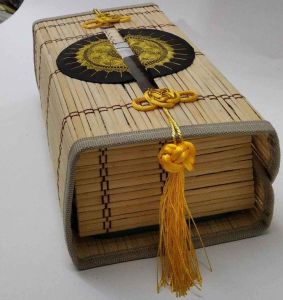 Japon Otantik İşlemeli Kutu Kağıt Mendil Kılıfı Bambu D-8