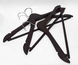 3 Adet 43cm Boyunda Ahşap Rengi ve Siyah Ekonomik Plastik Elbise Askısı