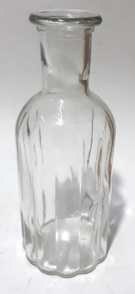 Kaliteli Sağlam Camdan Üretim 19x7,5x7,5cm Boyutunda Kıvrımlı Şişe