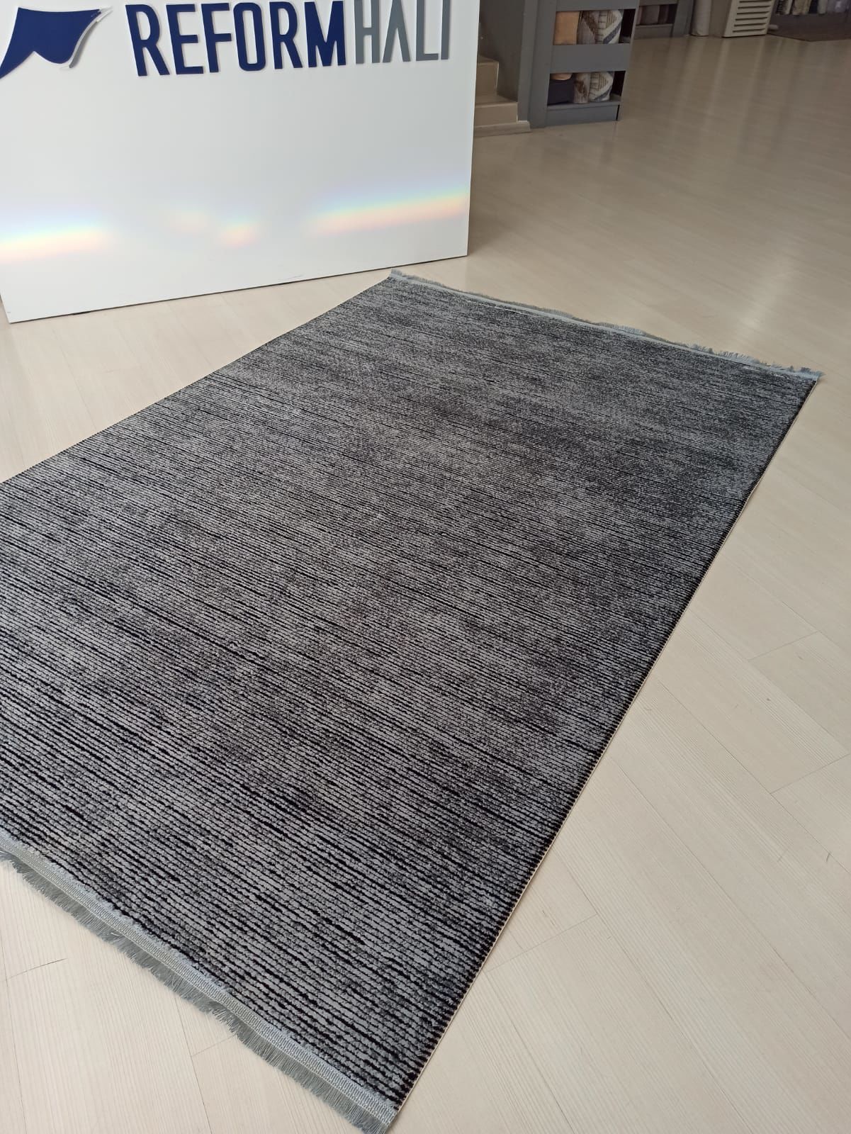 Moda Koleksiyonu 5502 Antrasit Siyah Halı 200 X 290