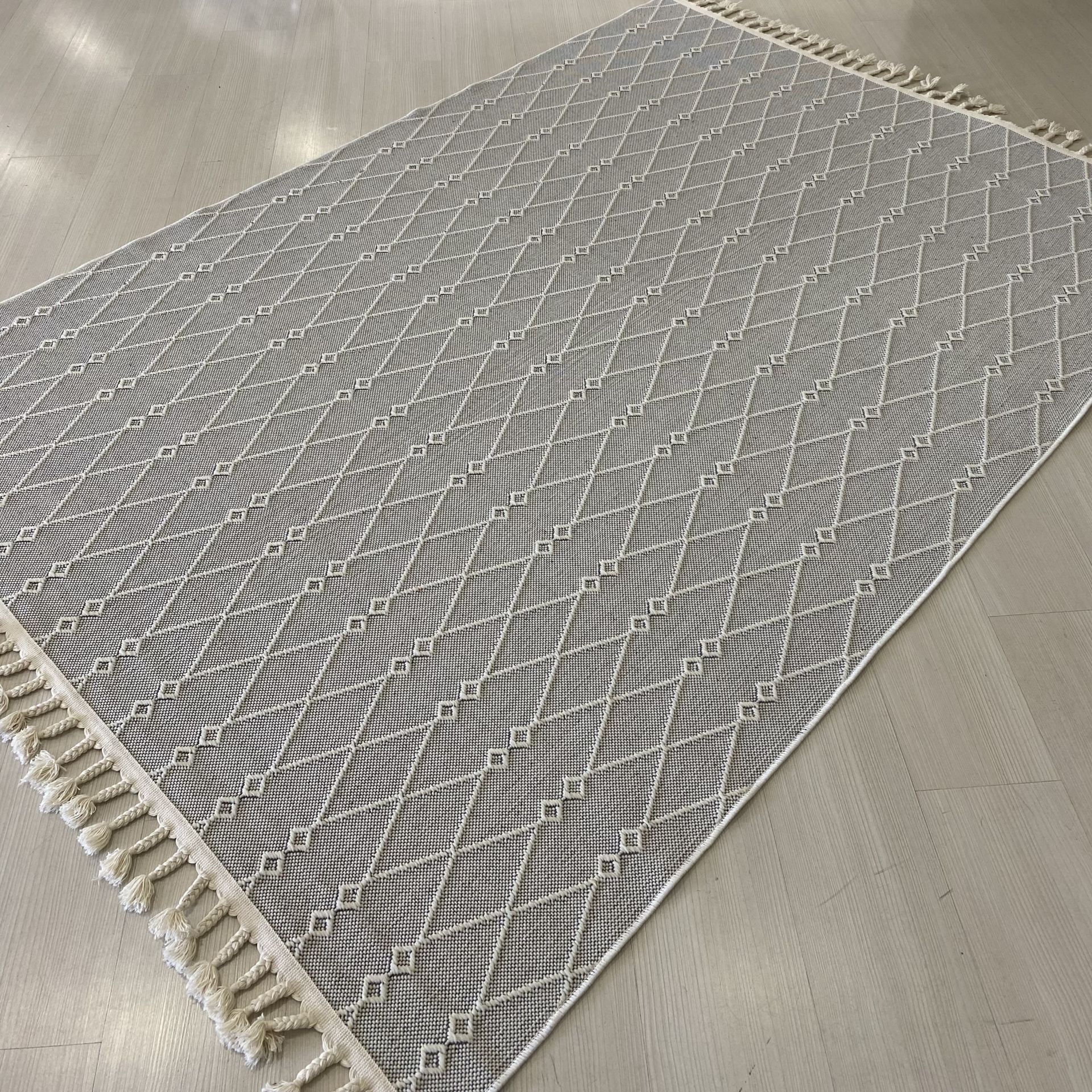 Nepal Sisal Beyaz Kesme Halı 6048