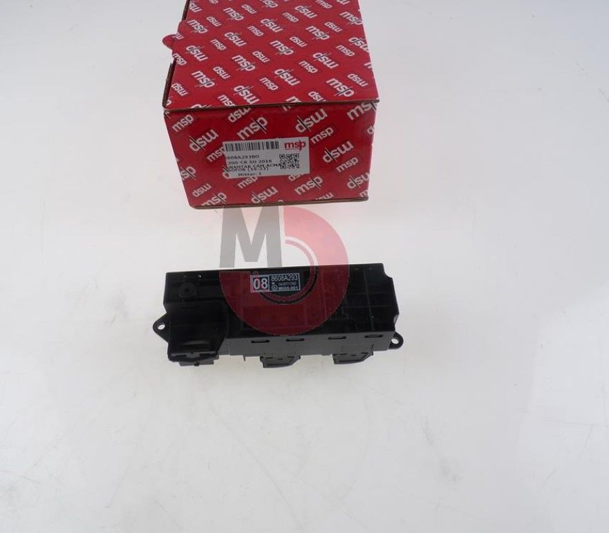 Mitsubishi L200-CR SU 2016 Anahtar Cam Açma Şoför (16-23) OEM