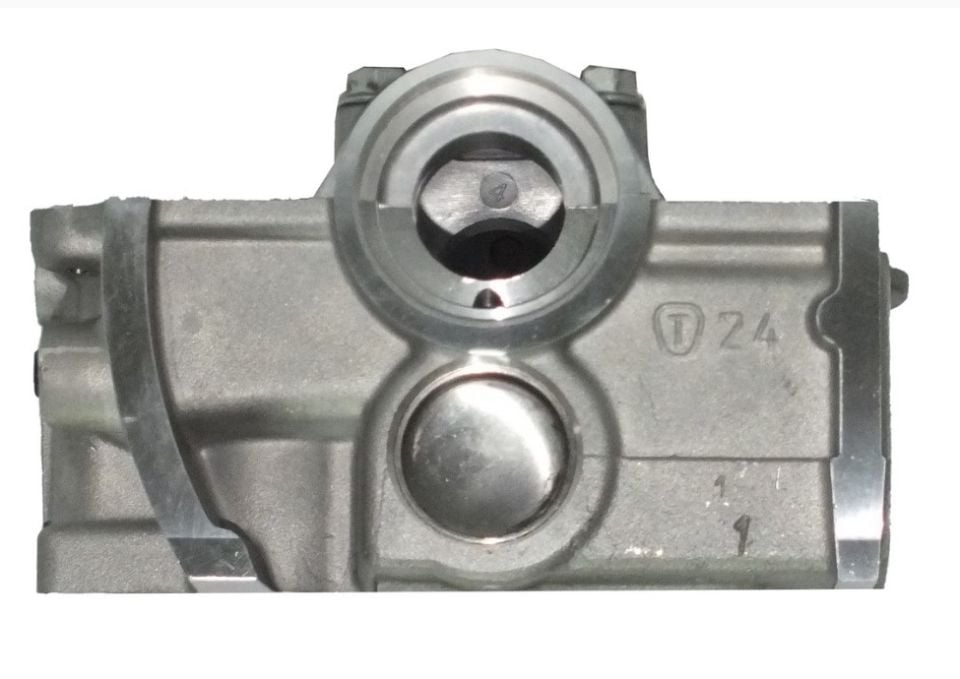 Accent 1,3 Enjeksiyonlu 2000-2006 / Getz 2003-2005 1,3 Benzinli G4EH Silindir Kapak 12V