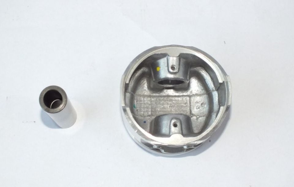 323 B6 1,6 1990-1997 Piston 0,50 ( Segmansız ) Takım