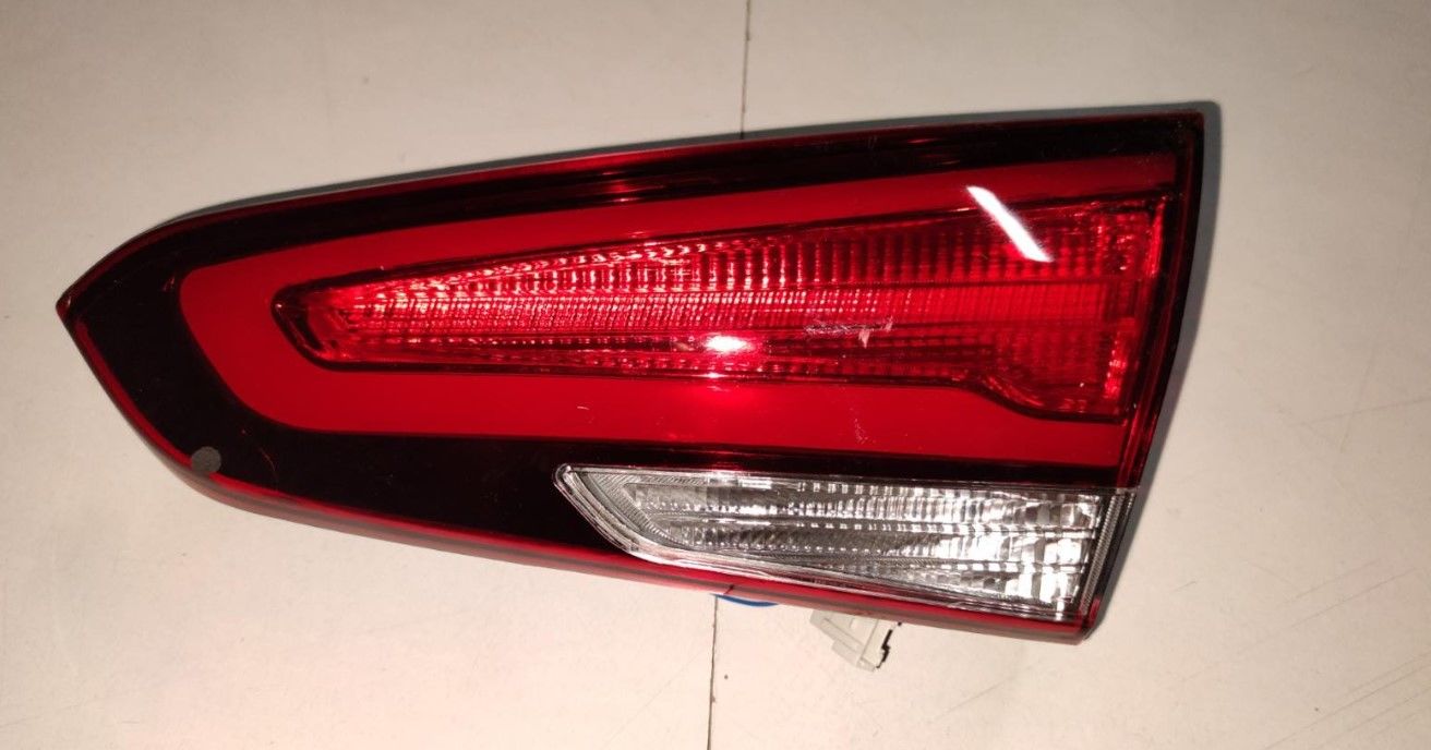 CERATO STOP 15-18 İÇ RH (LEDLİ)
