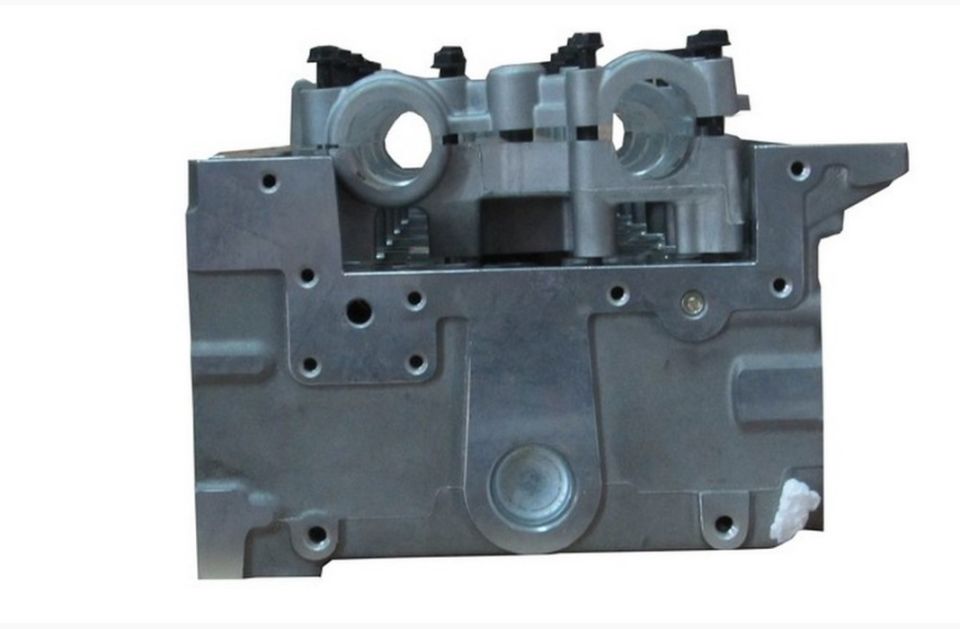 Starex / Sorento 2,5 CRDİ 170 HP 2007- D4CB Silindir Kapak 16 Subap