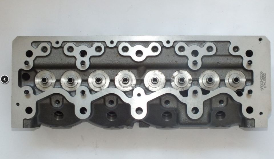 Nissan Vanette LD23 Silindir Kapak