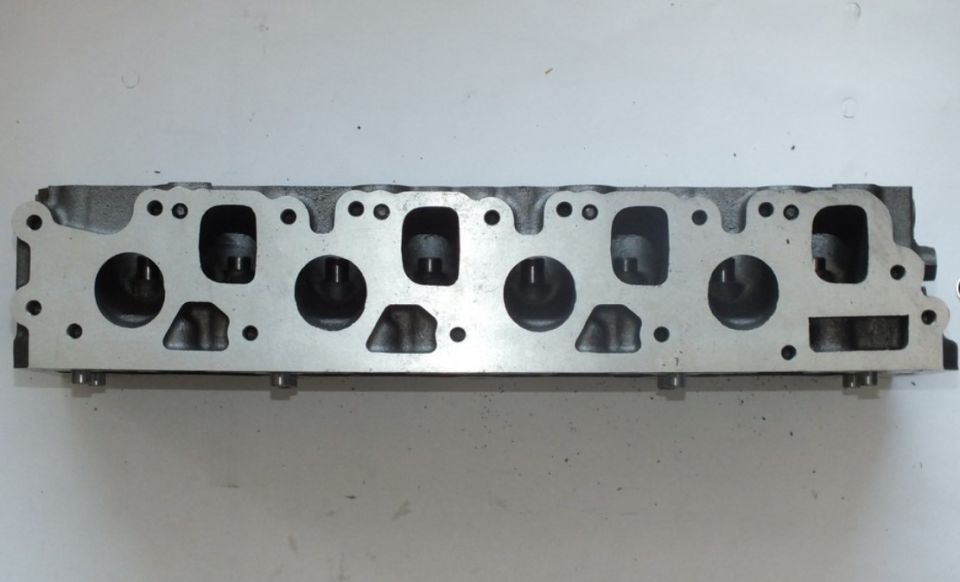 Nissan Vanette LD23 Silindir Kapak