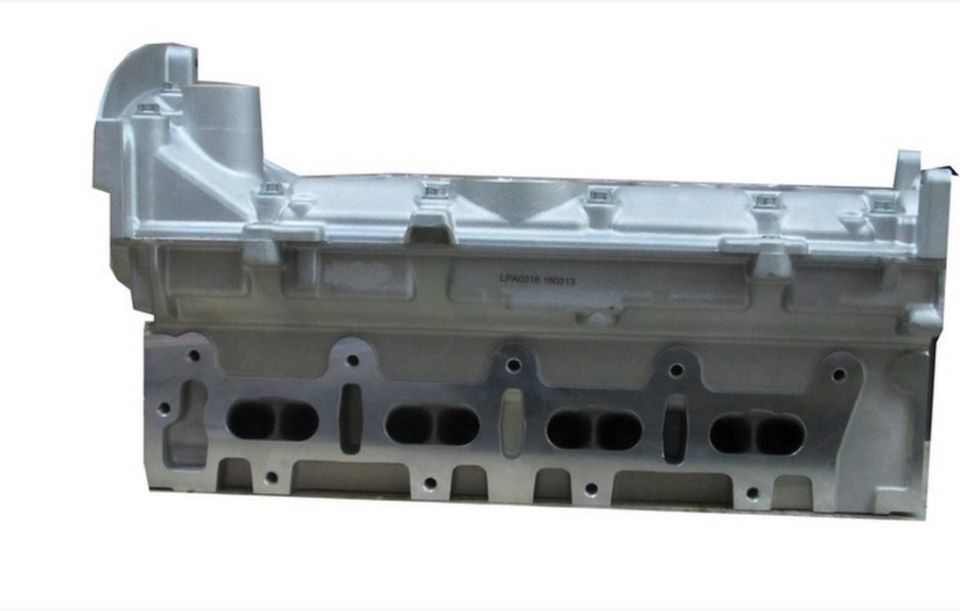 Renault Clio - Megane I 1,6 16V K4M / Megane II 1,4 2006-2009 Silindir Kapak