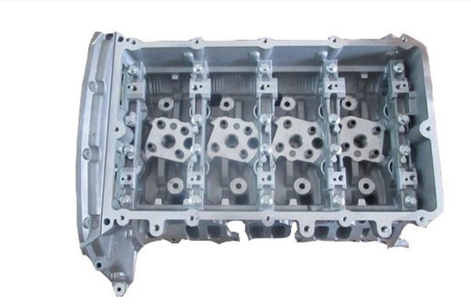 Ford Transit 2,4 TDCI 04-06 Silindir Kapak
