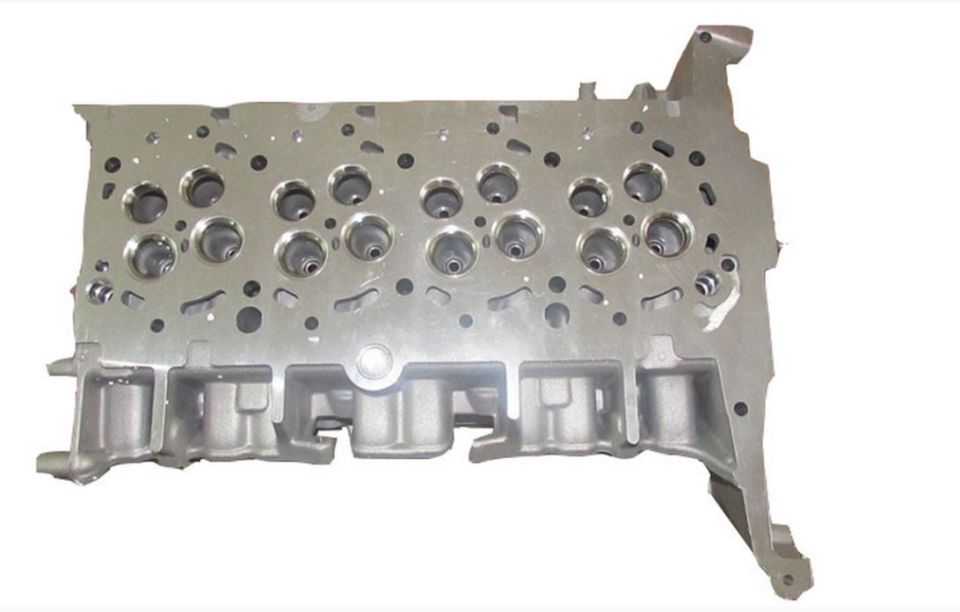 Ford Transit 2,4 TDCI 04-06 Silindir Kapak