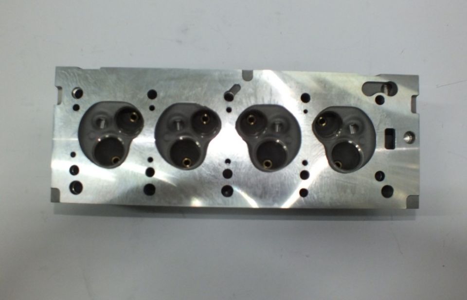 Renault Clio 1,6 E7J Silindir Kapak