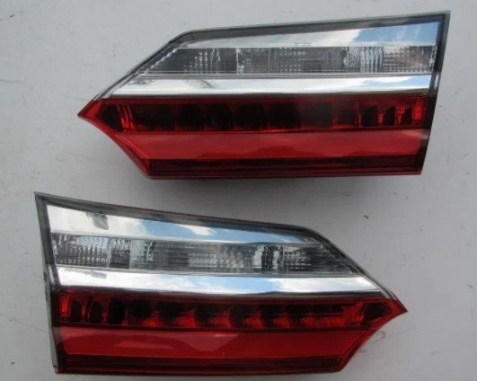 TOYOTA	COROLLA STOP LAMBASI İÇ SAĞ 16-Benzin-Dizel LED