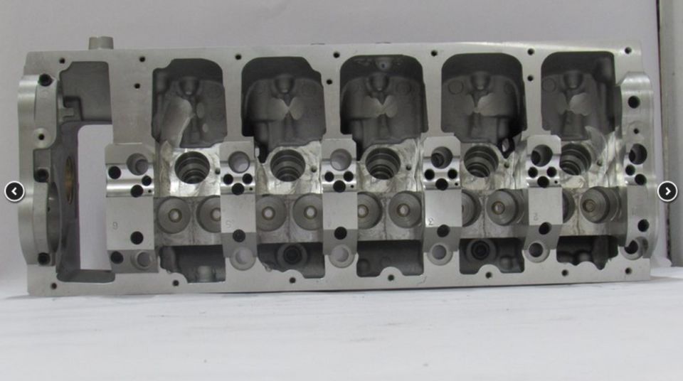 Volkswagen Transporter / Touareg / Multivan T5 2,5 TDI 130 HP AXD-AXE-BAC-BLJ-BLK-BNZ-BPC-BPD Silindir Kapak