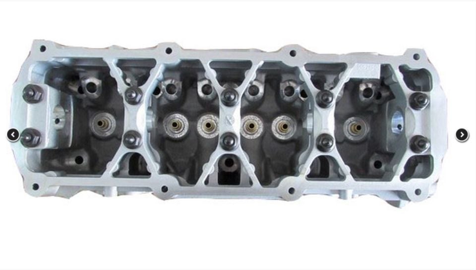 Volkswagen Bora 1,6 Silindir Kapak