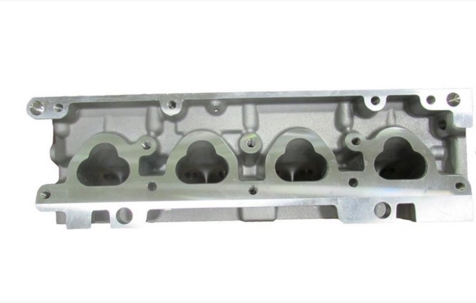 Volkswagen Golf V 1,4 TSI 16V Silindir Kapak