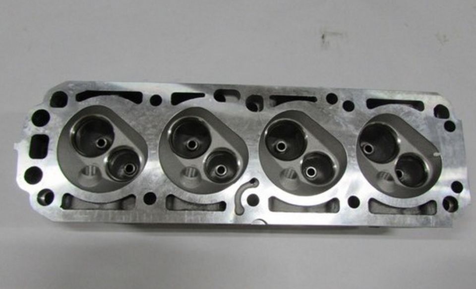 Opel Astra 1,5 1,6 8V / Corsa / Aveo 1,4 / Lemans / Lacetti 1995- C16NE Silindir Kapak