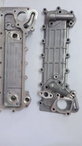 NPR 4.3L 97-06 (Yağ Soğutucu Kapağı) 4HF1