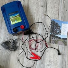 Corral NA100 Duo Elektrikli Çit Makinesi 1,1 Jouel Max. Mesafe 35 Km (Alman)