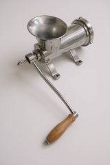 12'lik Paslanmaz Çelik Kıyma Makinesi Kollu – Dayanıklı ve Hijyenik Makina