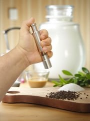 Paslanmaz Çelik Baharat Öğütücü Üstten Basmalı 15 cm Tuz Değirmeni