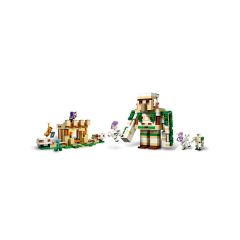 21250 Lego Minecraft Demir Golemi Kalesi 868 parça +9 yaş
