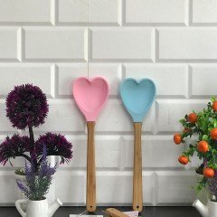BUFFER® Dekoratif Kalp Şeklinde Ahşap Saplı Sevimli Slikon Spatula Kaşık
