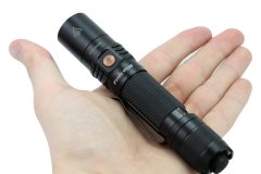 FENİX UC35 V2.0 1000 LÜMEN EL FENERİ