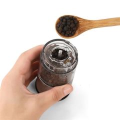 BUFFER® Pilli Işıklı Otomatik Ayarlanabilen Kalınlıklı Tuz Karabiber Baharat Değirmen Öğütücü