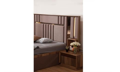 Palmera 160*200 cm Başlıklı Bazalı Karyola