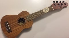 Puka Maun Soprano Fender Kafalı Ukulele UK21-03 (Kılıflı)