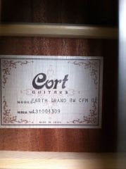 CORTH EARTH GRAND BW ELEKTRO AKUSTİK CUTAWAY GİTAR ÇANTALI, MASİF LADİN ÜST KAPAK, OPEN PORE MAT, FISHMAN