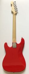 Squier MM Strat Kırmızı Elektro Gitar Kılıf + Askı Hediyeli