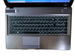 Lenovo İdeapad Y570 İ5 2450M 8Gb Ram 2Gb EkranKart Ssd Notebook