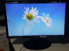 21,5'' Samsung S22C150N Led Full Hd VGA Monitör Sorunsuz