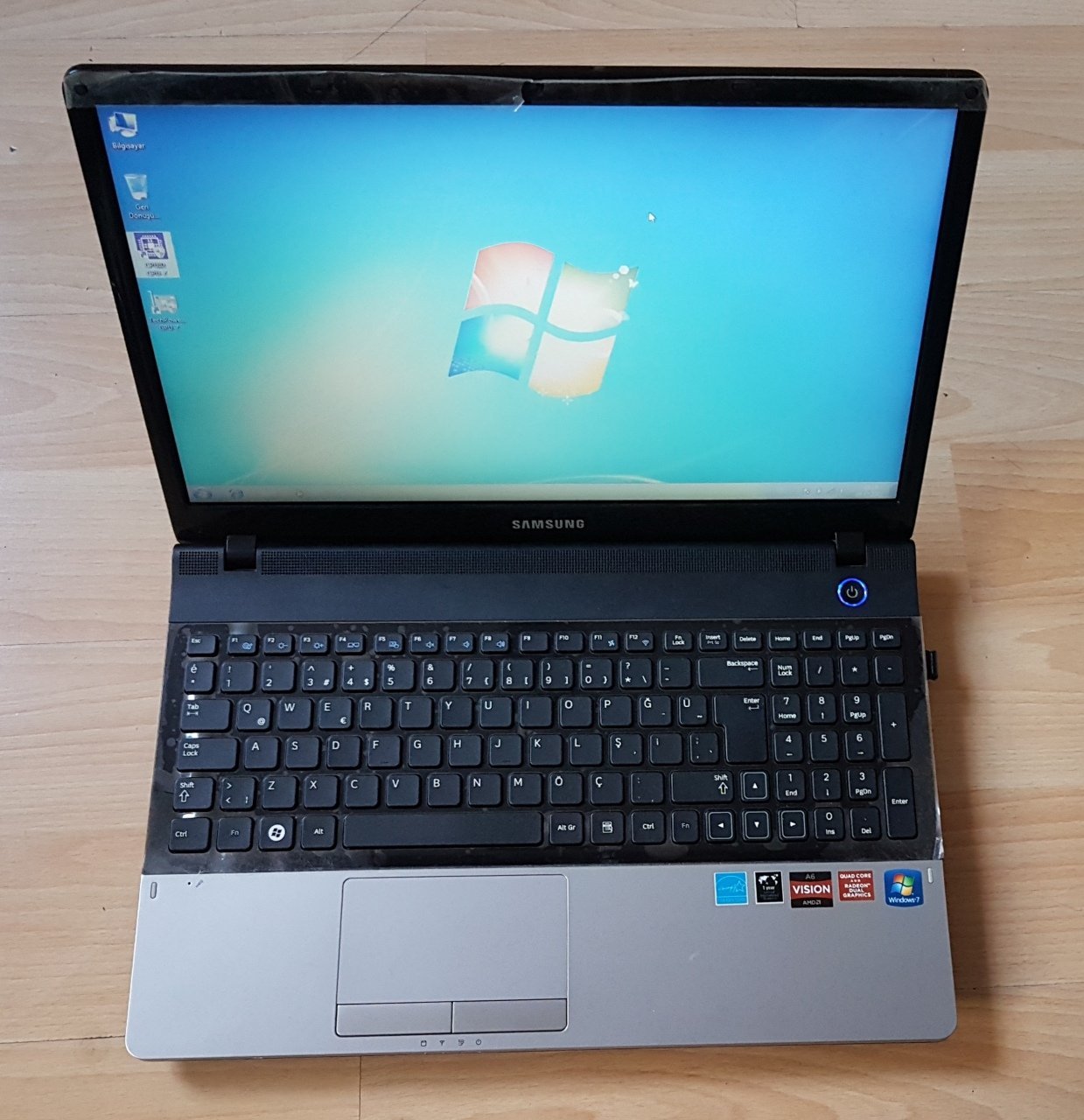 Samsung 305E AMD A6-3420M 2.4GHZ Notebook